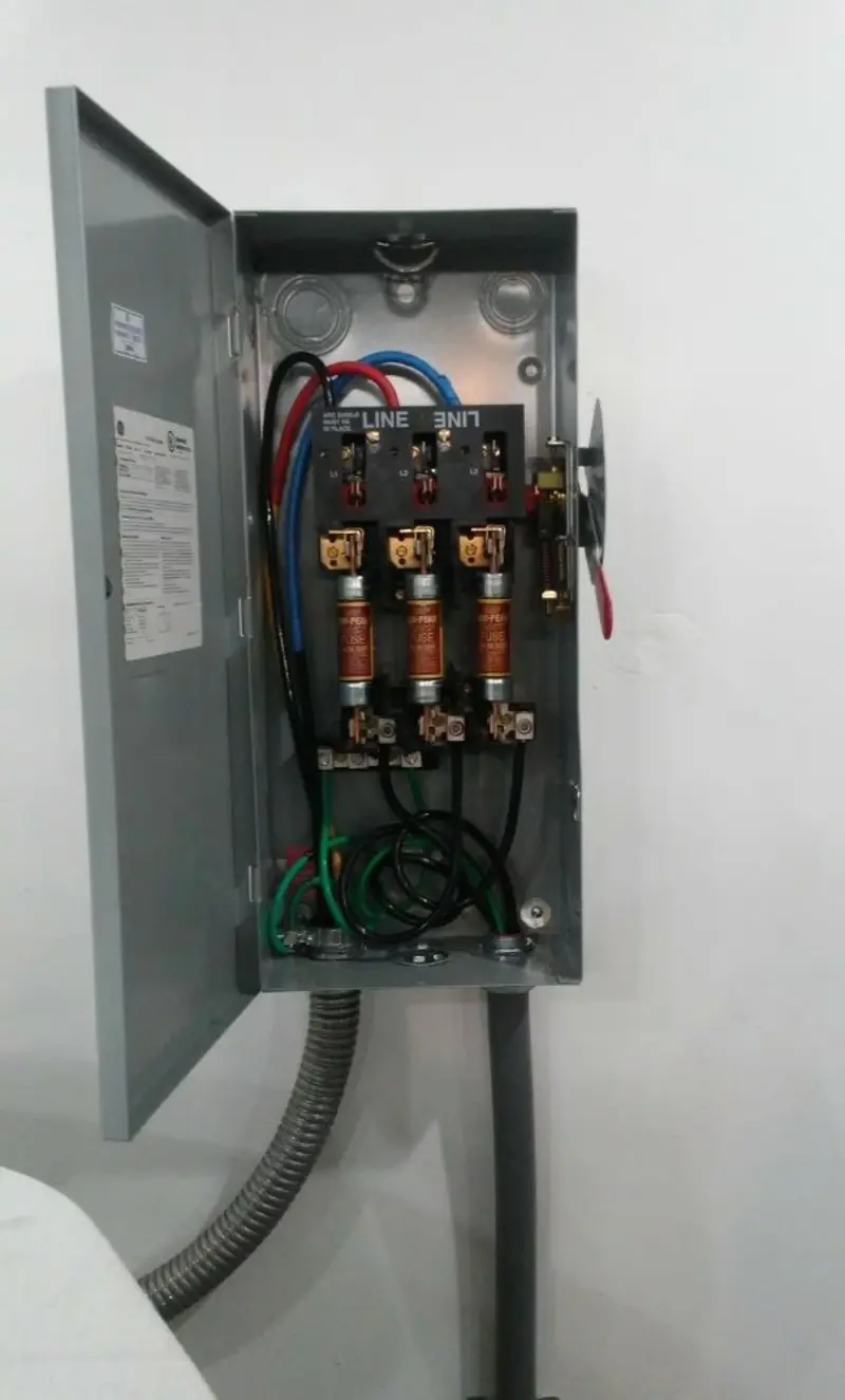 Three-phase disconnect switch installed for Electrical Wiring & Rewiring in Oak View